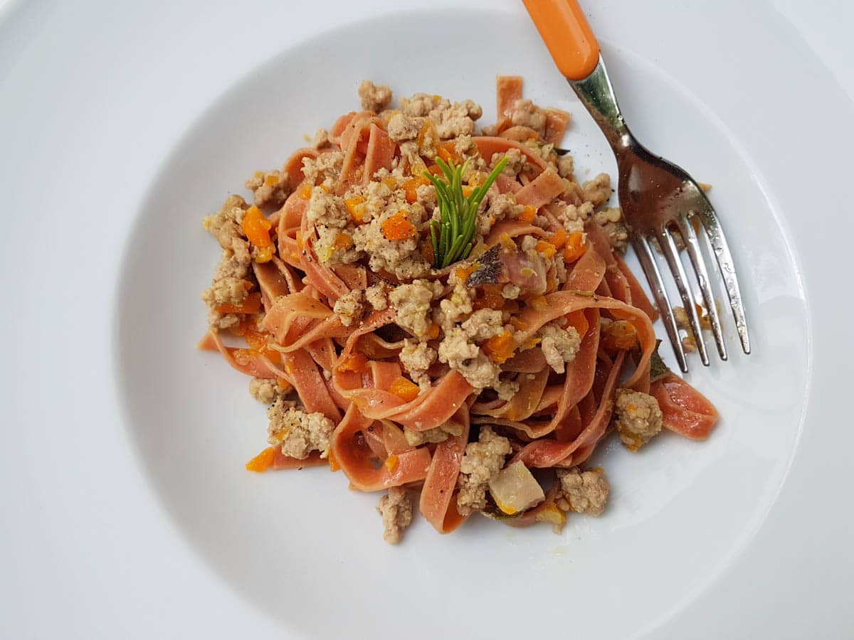 Red wine pasta with white ragu