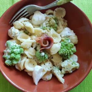 Orecchiette pasta with Romanesco broccoli recipe in a bowl.