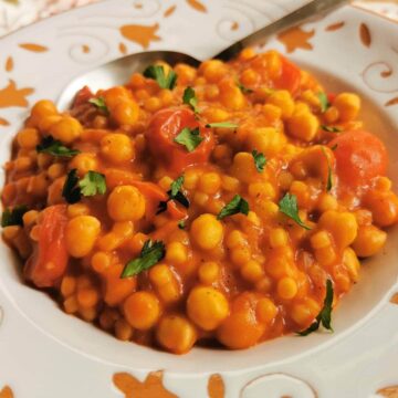 Sardinian fregola with chickpeas.