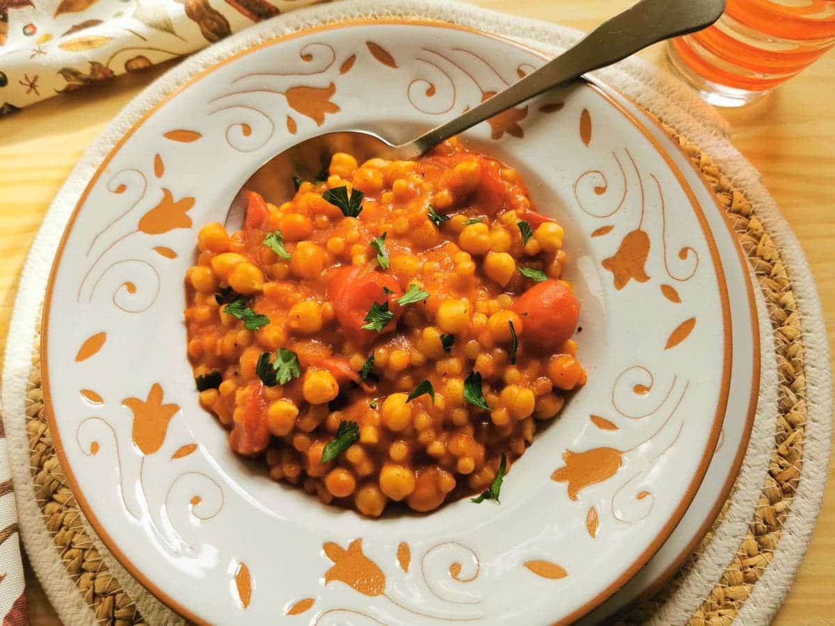 Sardinian fregola with chickpeas (pasta e ceci).