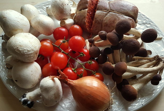 Senatore Cappelli organic whole wheat pasta with Nduja and mushrooms 