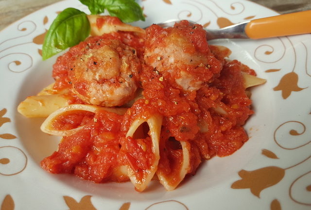 Sicilian fresh tuna meatballs with pasta