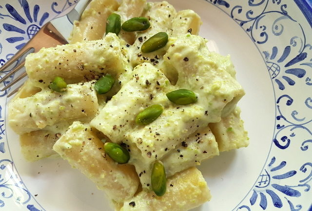 occhi di lupo with ricotta and pistachio