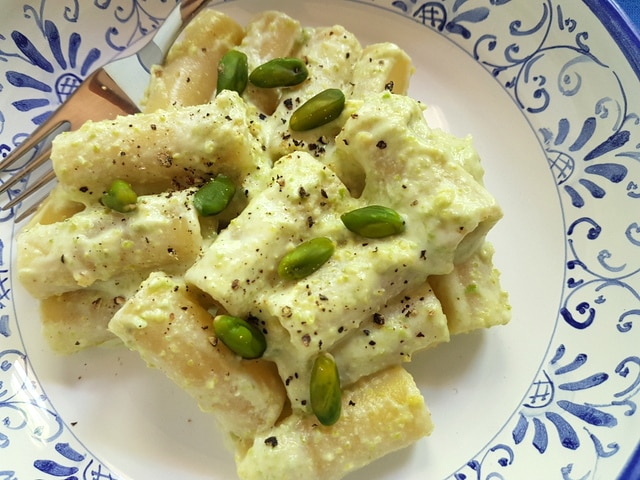 Sicilian pasta with ricotta and pistachios