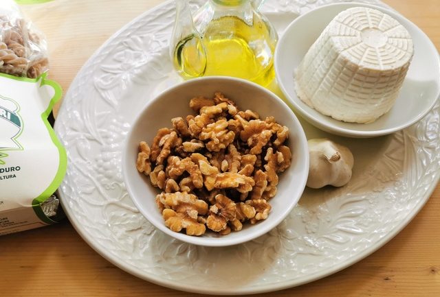 ingredients for Sicilian ricotta pasta with walnuts