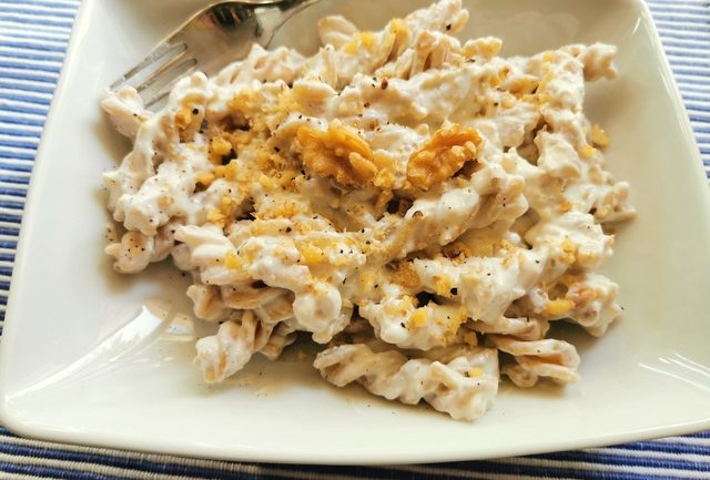 Sicilian ricotta pasta with walnuts