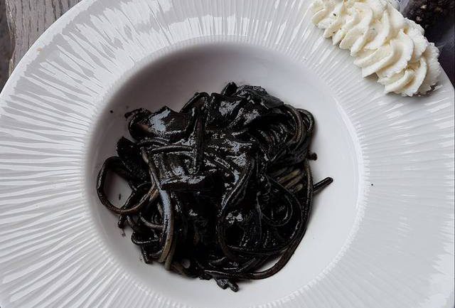 Sicily spaghetti with cuttlefish ink