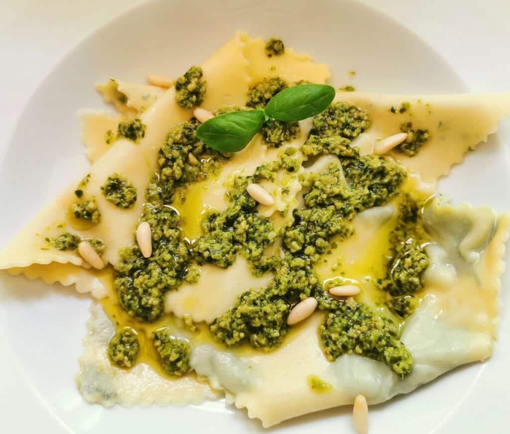 silk handkerchief pasta with pesto recipe from Liguria