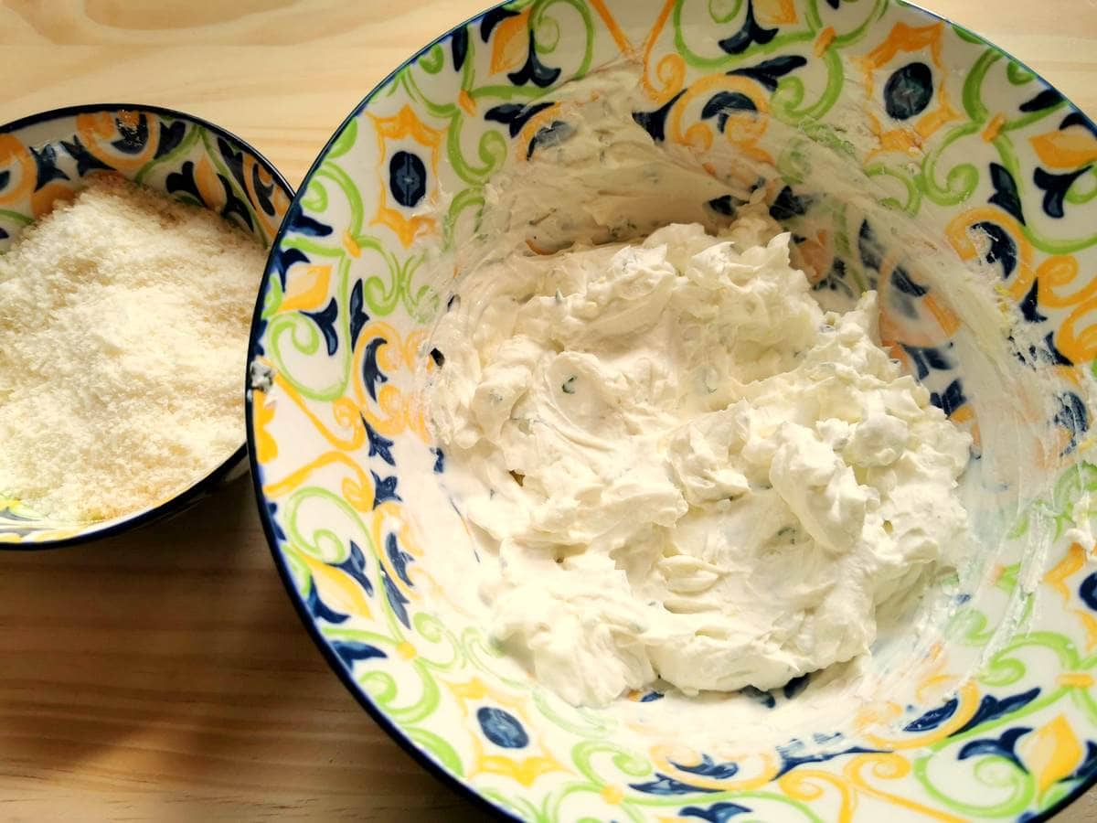 Lemon and ricotta mixture in a bowl