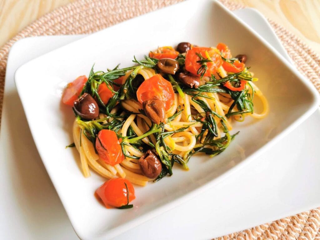 Spaghetti with Agretti (Salsola Soda).