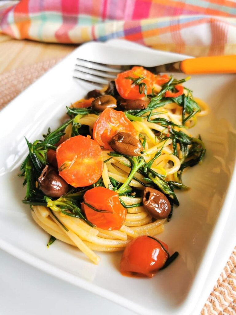 Spaghetti with Agretti (Salsola Soda).