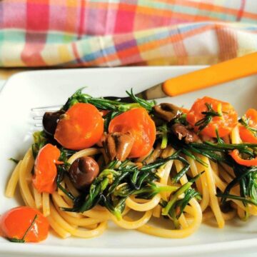 Spaghetti with Agretti (Salsola Soda).