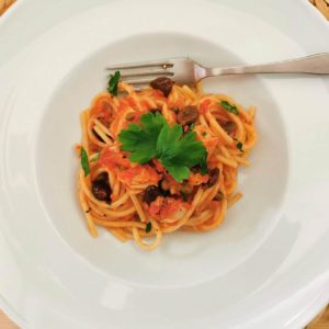 spaghetti with salt cod (baccalà) alla ghiotta