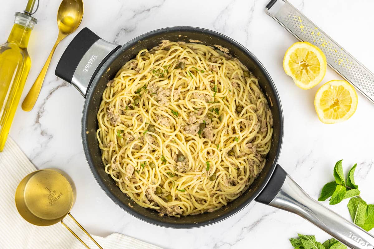 Canned tuna pasta in a large pan