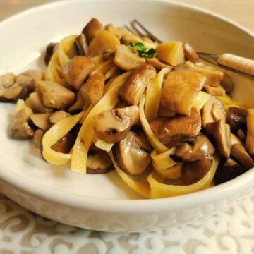 tagliatelle with porcini mushrooms