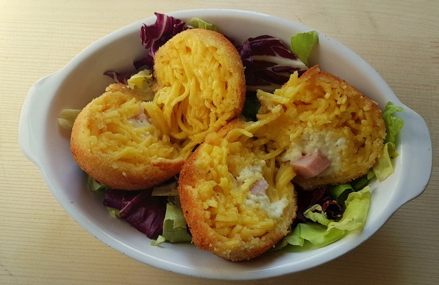 Tagliolini pasta arancini (croquettes) from Naples