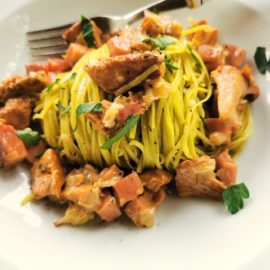 tagliolini with chanterelles and speck