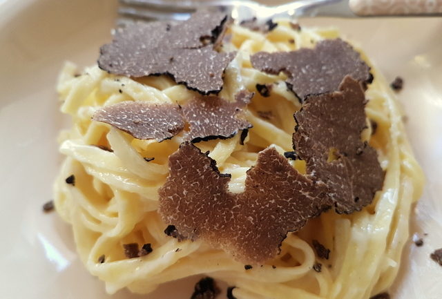 Tagliolini with taleggio and black truffle