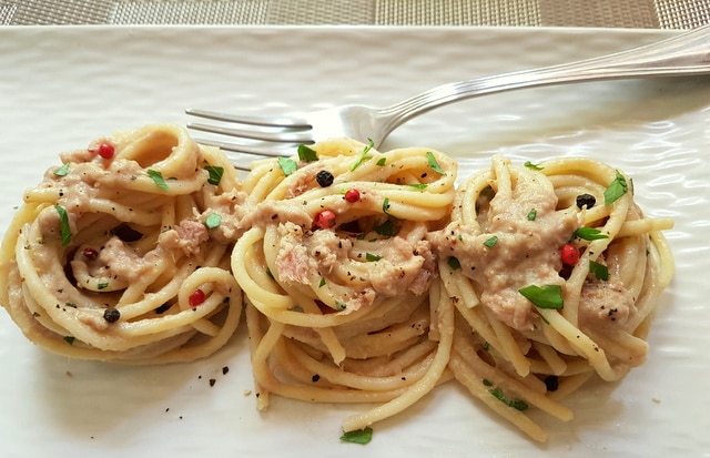 Tuna and anchovy vermicelli (alla Campolattaro)