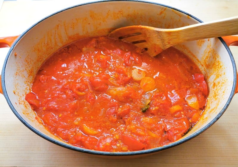 Tuscan pomarola tomato sauce