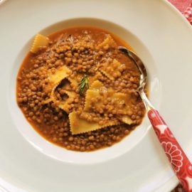 Umbrian lentil soup with pasta