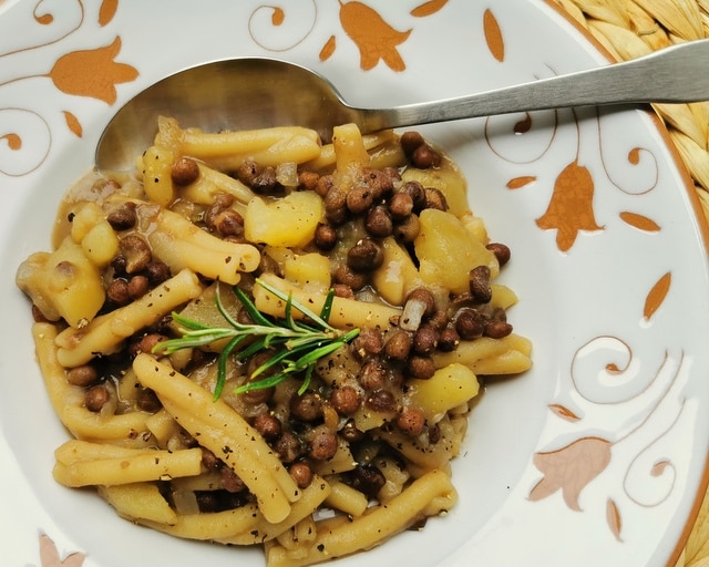 Umbrian Wild Pea Soup with Casarecce Pasta-image
