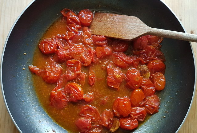 roasted cherry tomato pasta sauce in frying pan