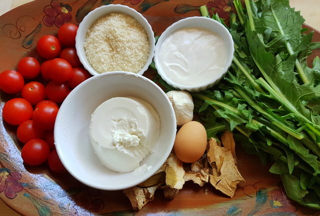 ingredients for baked lumaconi pasta shells with chicory and porcini 