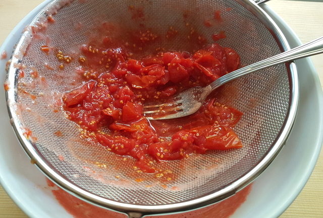 Fresh date tomatoes passed through a sieve