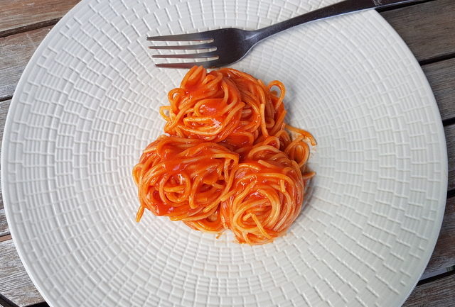 best spaghetti with tomato sauce ever (La Devozione)