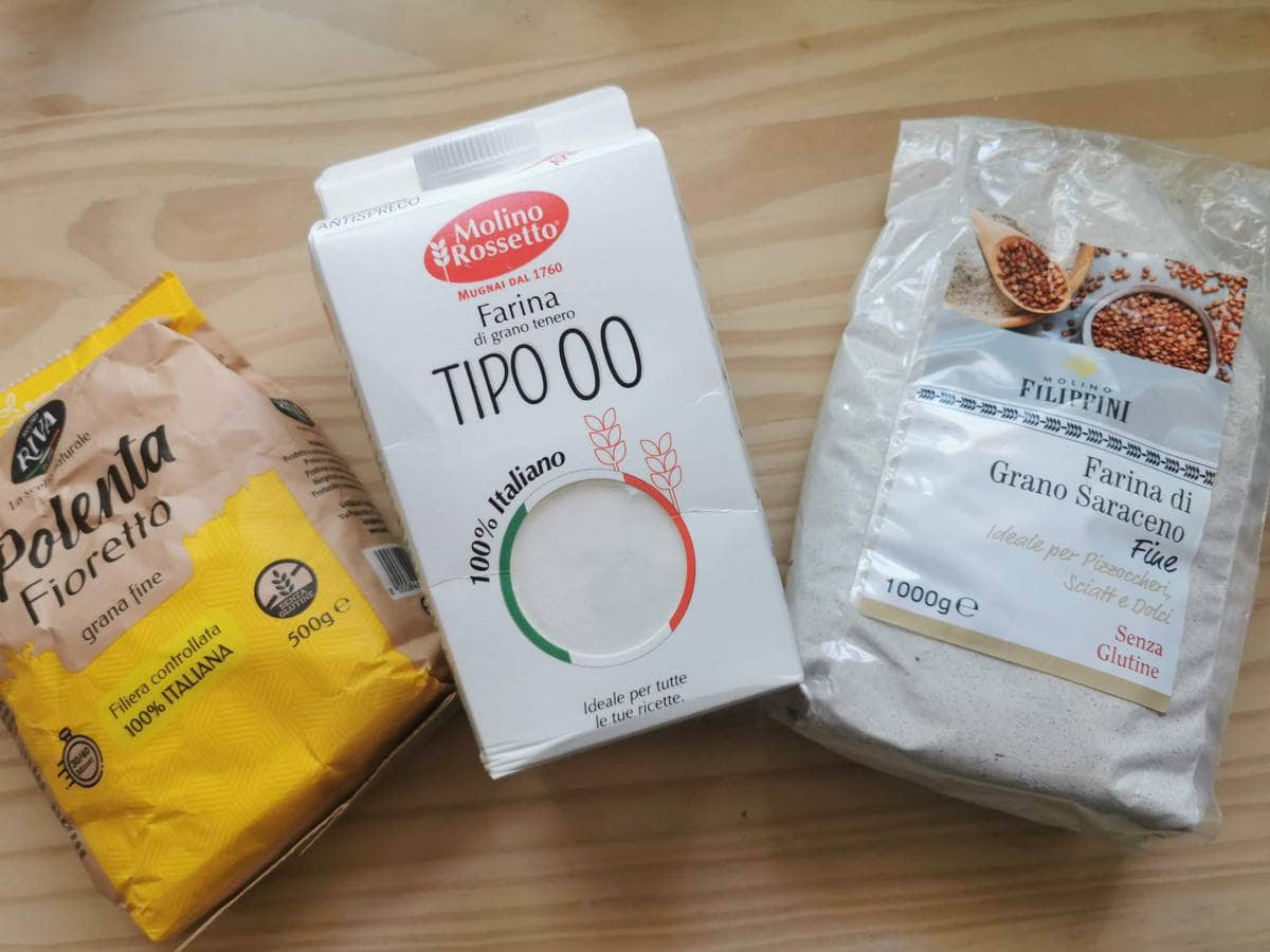 3 types of flour used to make blecs; corn meal, soft wheat flour and buckwheat flour.