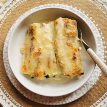 Cannelloni with spinach and ricotta.