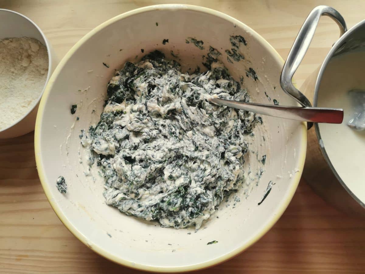 Spinach mixed with ricotta.