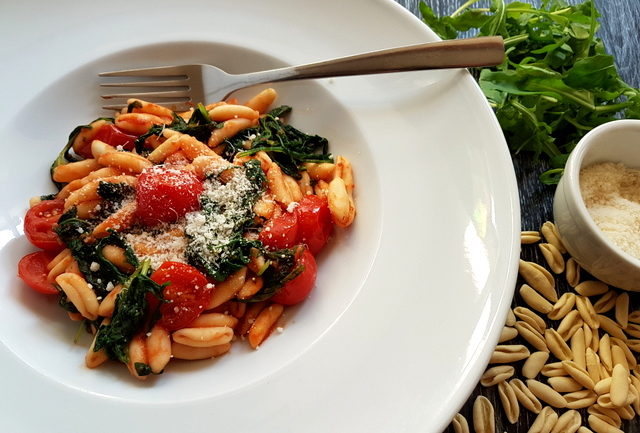 cavatelli pasta with rocket (arugula) 