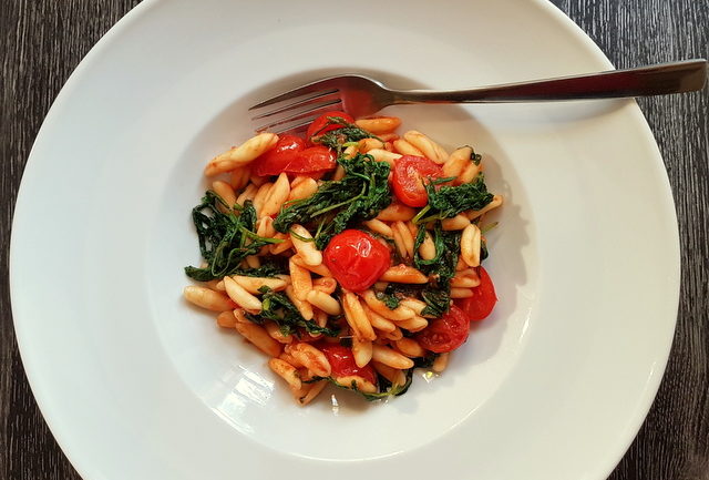 cavatelli pasta with rocket (arugula)