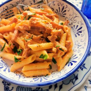 Penne al baffo - Italian recipes by GialloZafferano