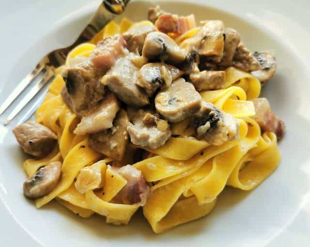 Creamy Pork Fillet Tagliatelle with Mushrooms.-image