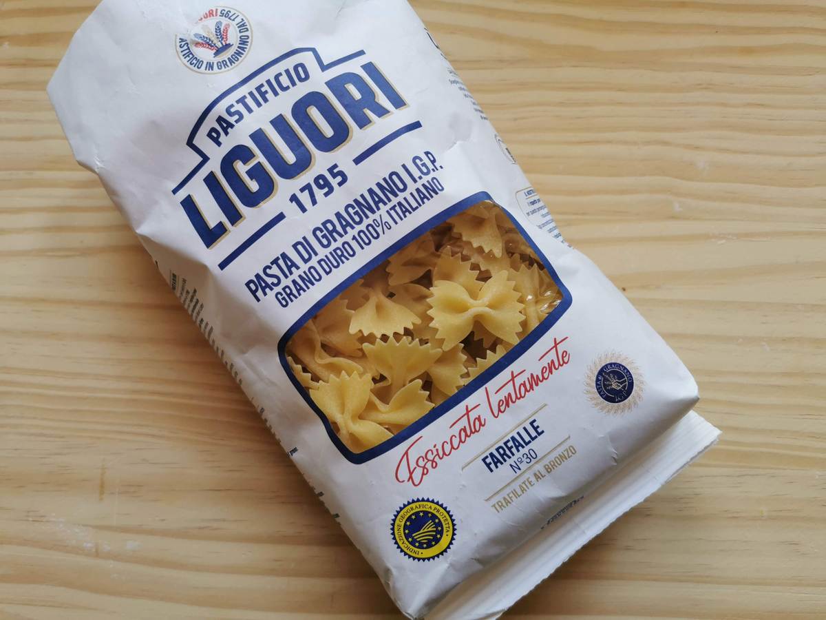 Pacet of dried farfalle pasta from pastificio Liguori.