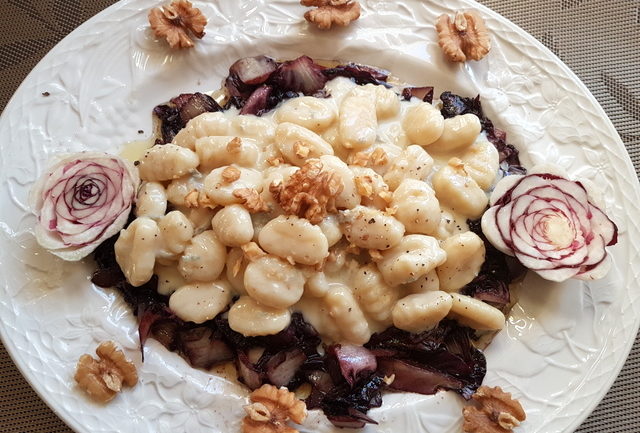 gnocchi Gorgonzola and radicchio 