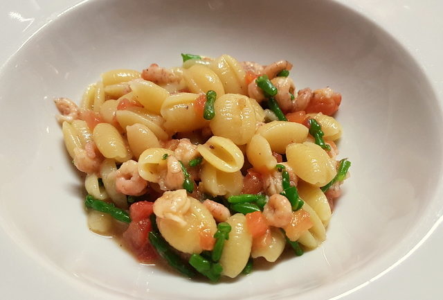Sardinian Gnocchetti with tomatoes, asparagus and shrimps (chef Steven)