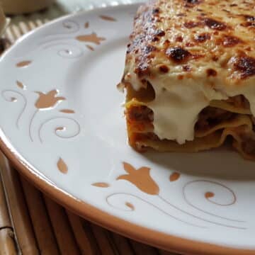 lasagna with bolognese sauce