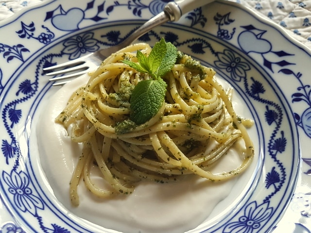 Linguine pasta with mint pesto and ricotta cream.