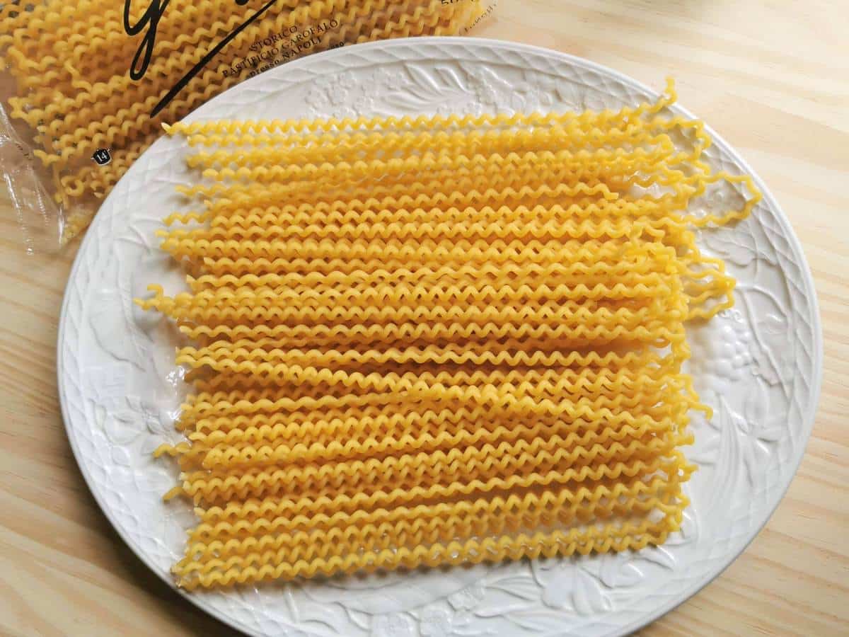 Fusilli lunghi on a plate.