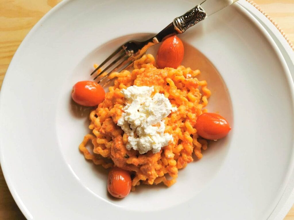 long fusilli pasta with pesto calabrese