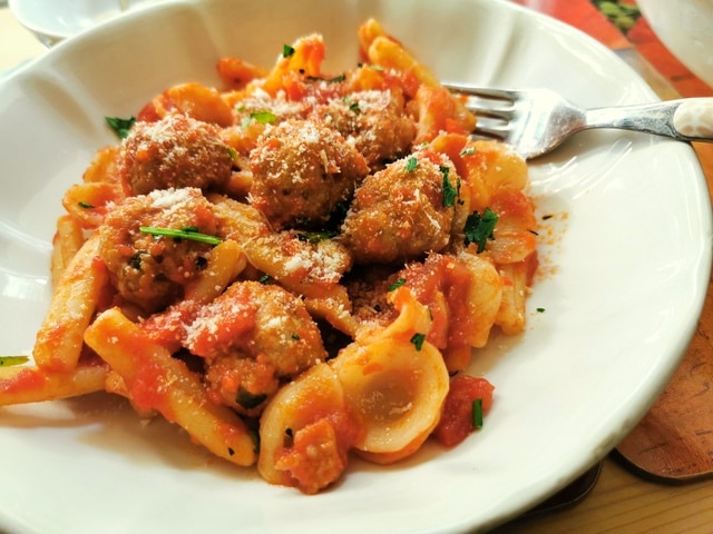 orecchiette with meatballs pasta recipes from Puglia