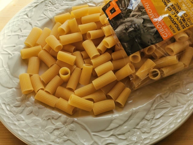 organic rigatoni pasta Girolomoni
