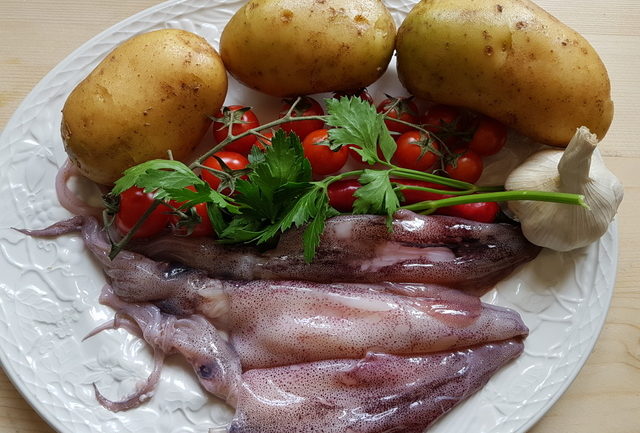 ingredients for paccheri with calamari and potato