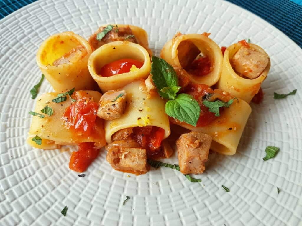 paccheri with fresh tuna ragu