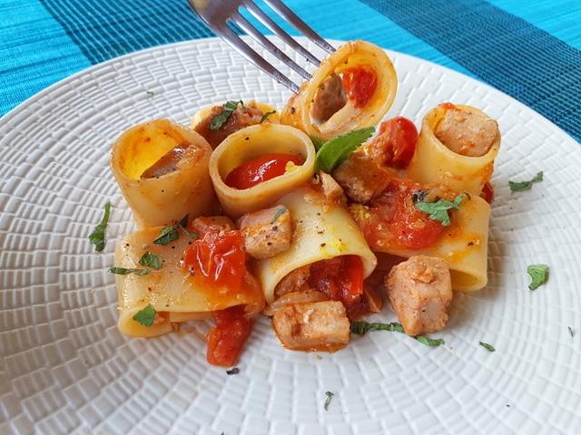 Paccheri with Fresh Tuna Ragu: Recipe from Sicily