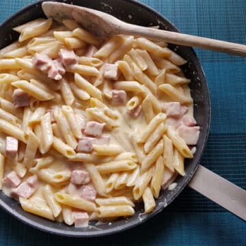 penne pasta alla valdostana